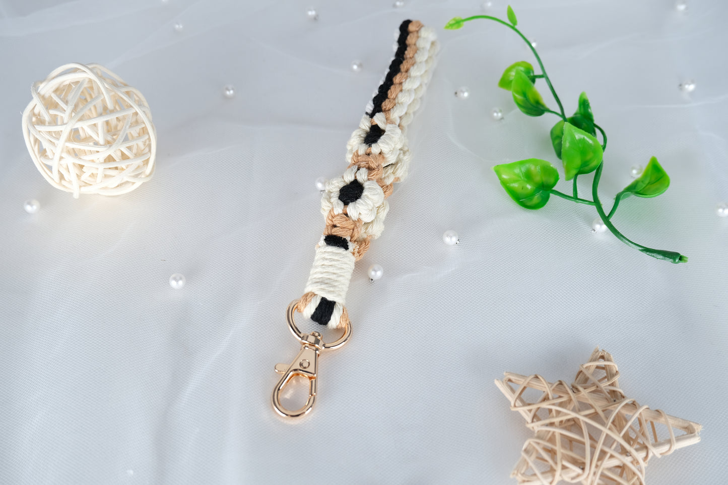 Handmade Macrame Daisy Wristlet β Boho Flower Wristlet