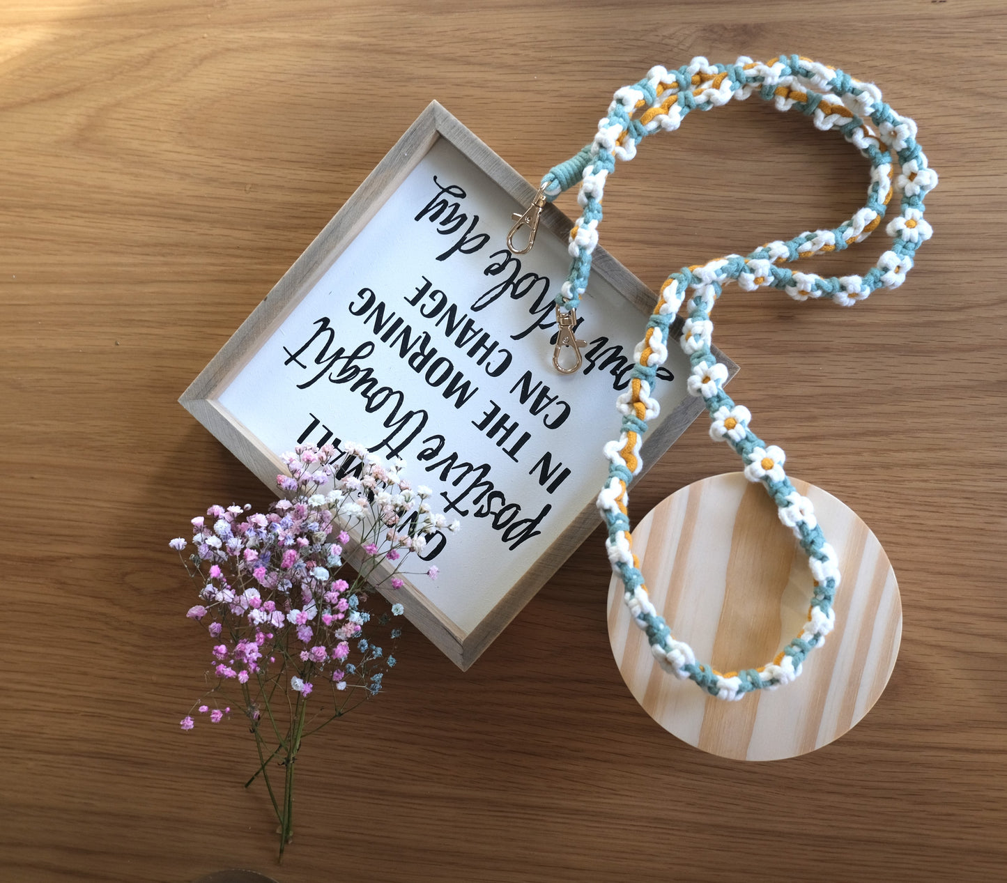 Daisy Handmade Macrame Phone Strap – Floral Weave Crossbody Lanyard, Shoulder Strap