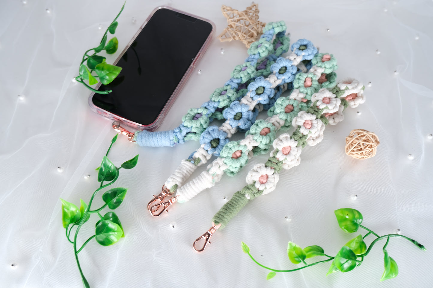 Handmade Macrame Flower Wristlet – Short Daisy Weave Phone Strap