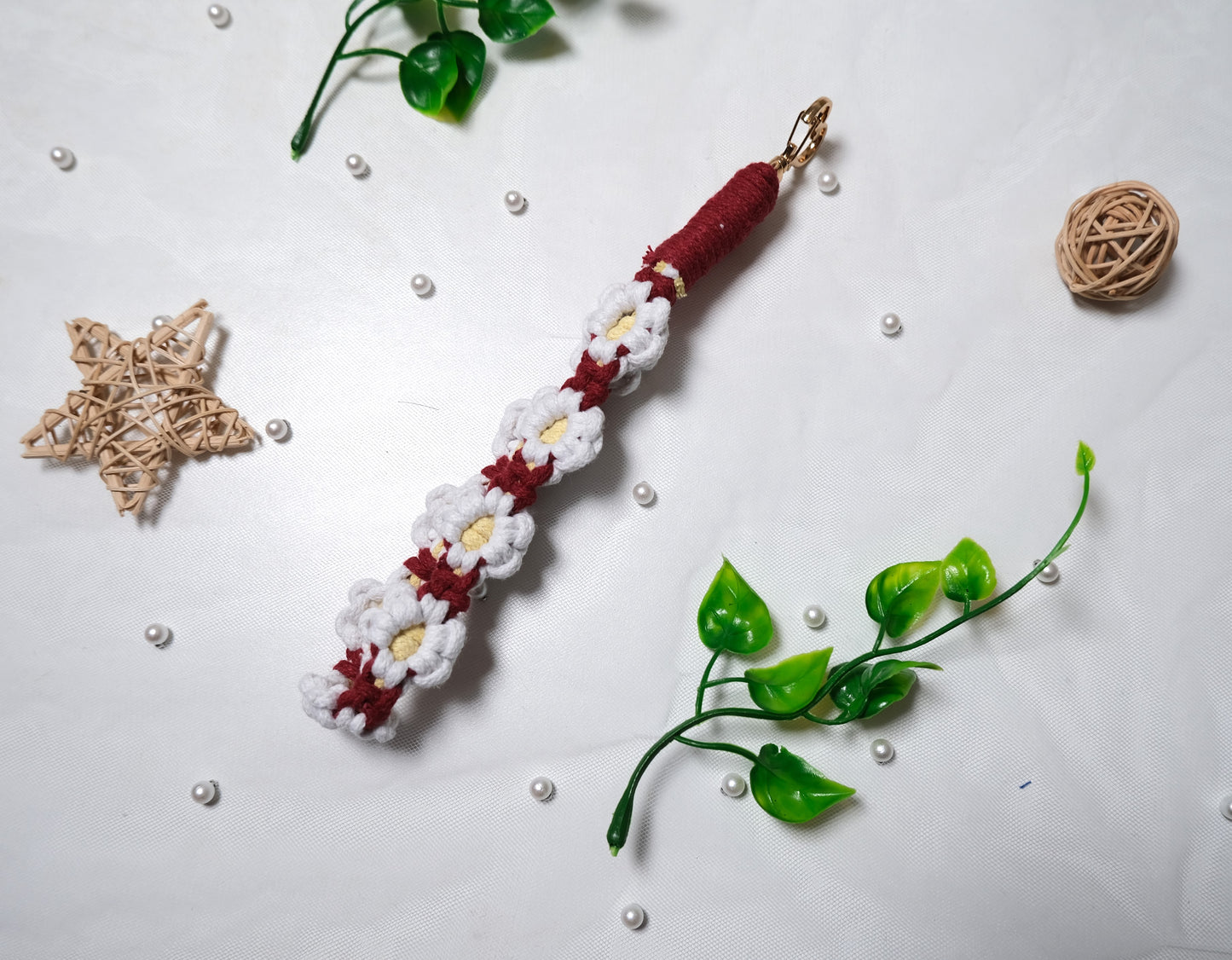 Handmade Macrame Daisy Wristlet β Short Phone Strap & Keychain